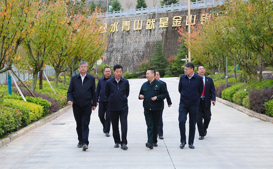 29-2021年10月，甘肅省高級人民法院院長張海波蒞臨公司調(diào)研。.jpg